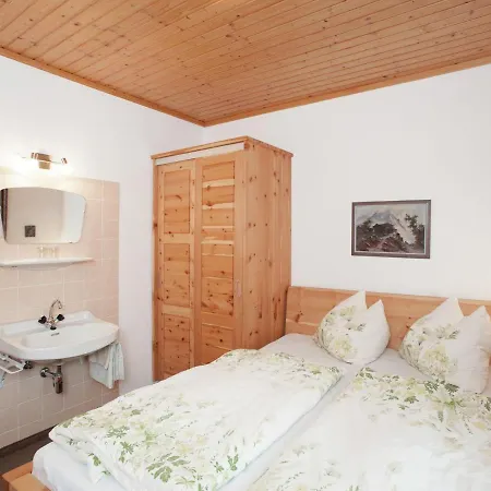Chalet Cozy Chalet With Sauna In Zell Am See, Salzburg