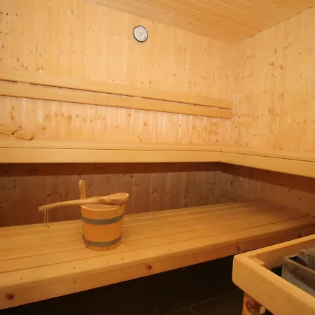 Chalet Cozy Chalet With Sauna In Zell Am See, Salzburg