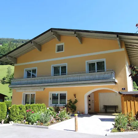 Chalet Cozy Chalet With Sauna In Zell Am See, Salzburg *
